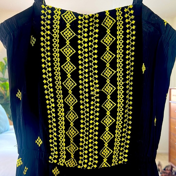 Black and yellow embroidered jumpsuit romper Beach coverup - Picture 2 of 3